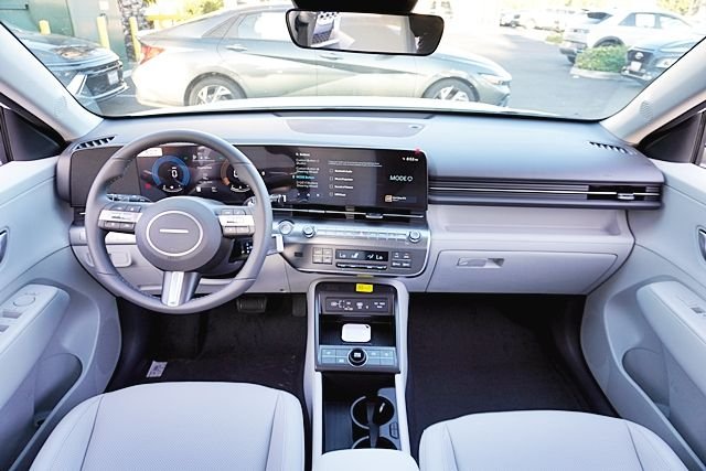 New 2026 White Hyundai SEL Premium image 20