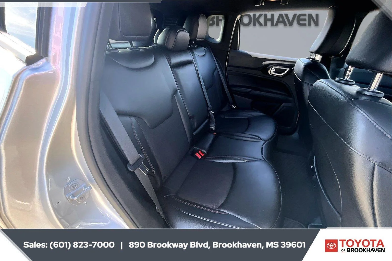 Used 2026 Silver Zynith Metallic Clearcoat Jeep Trailhawk image 20