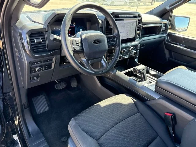 Used 2024 Black Ford XLT image 38