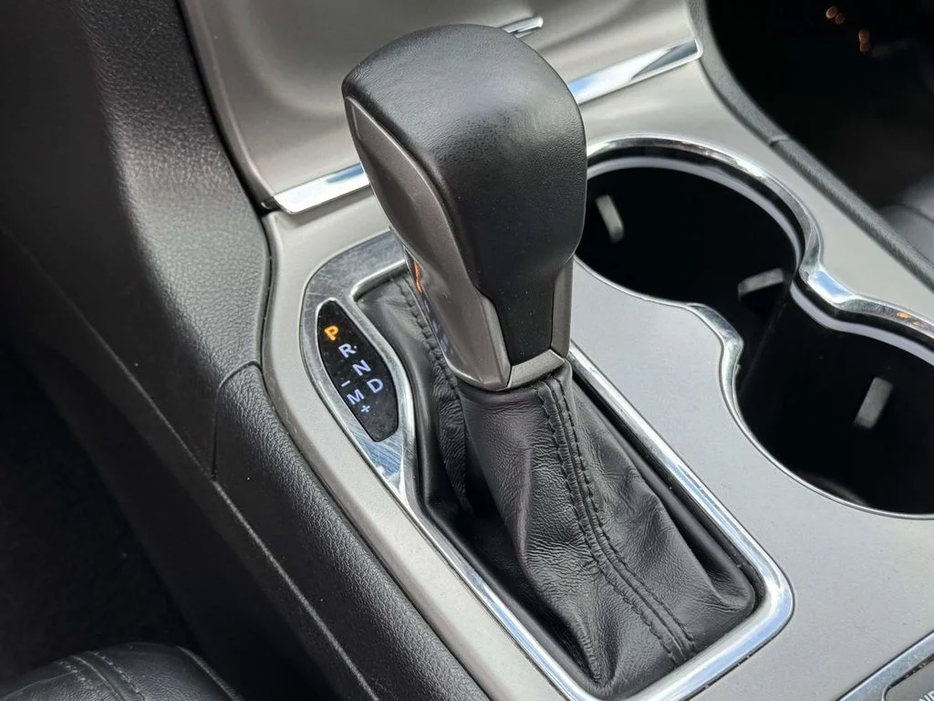 Used 2022 White Jeep Limited image 20