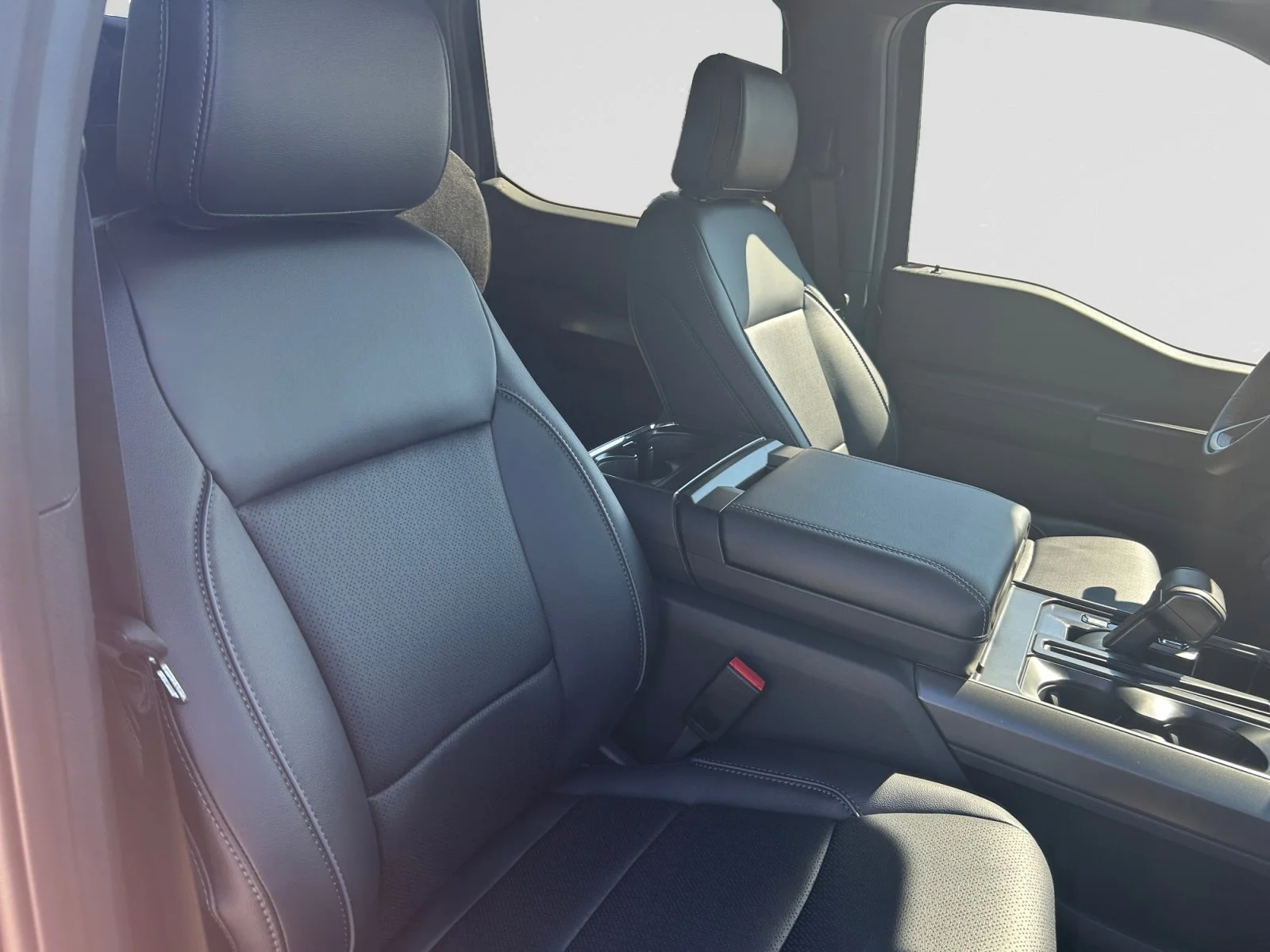 New 2026 Agate Black Metallic Ford Lariat image 12