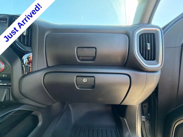 Used 2022 Gray GMC Denali image 27