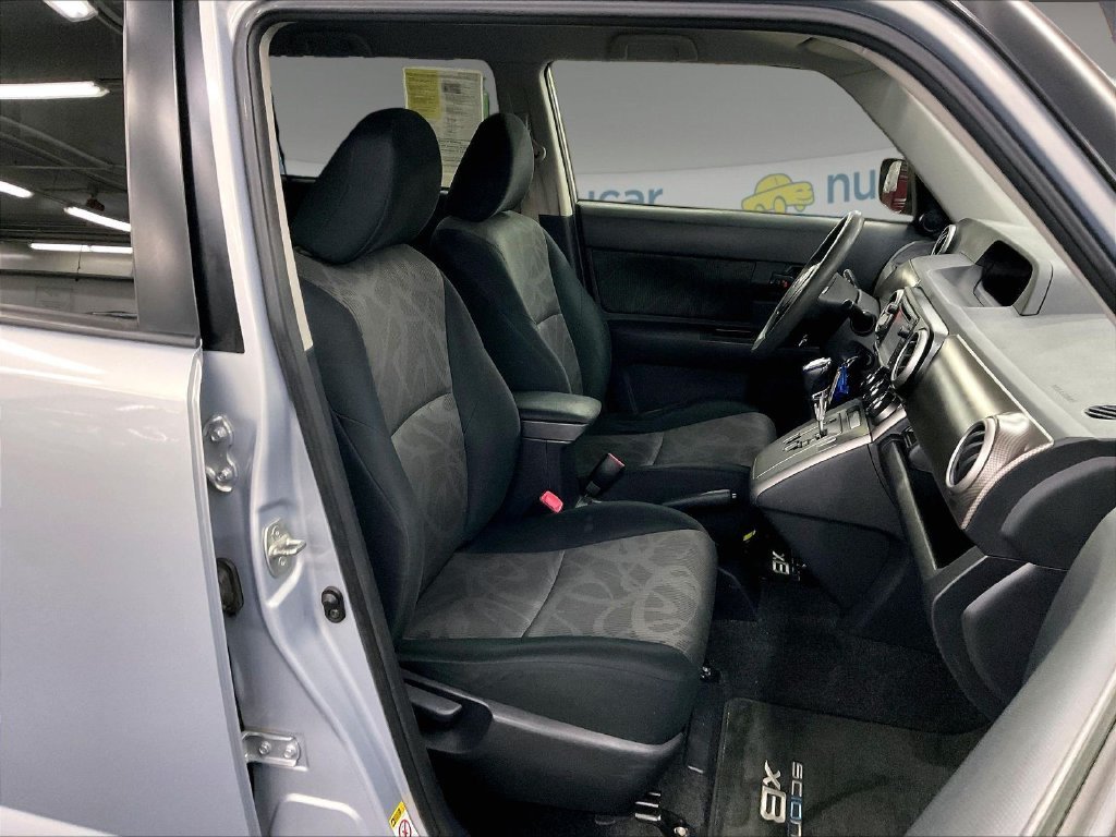 Used 2013 Silver Scion 10 Series image 11