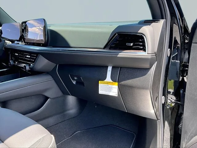 New 2026 Black Chevrolet Premier image 28