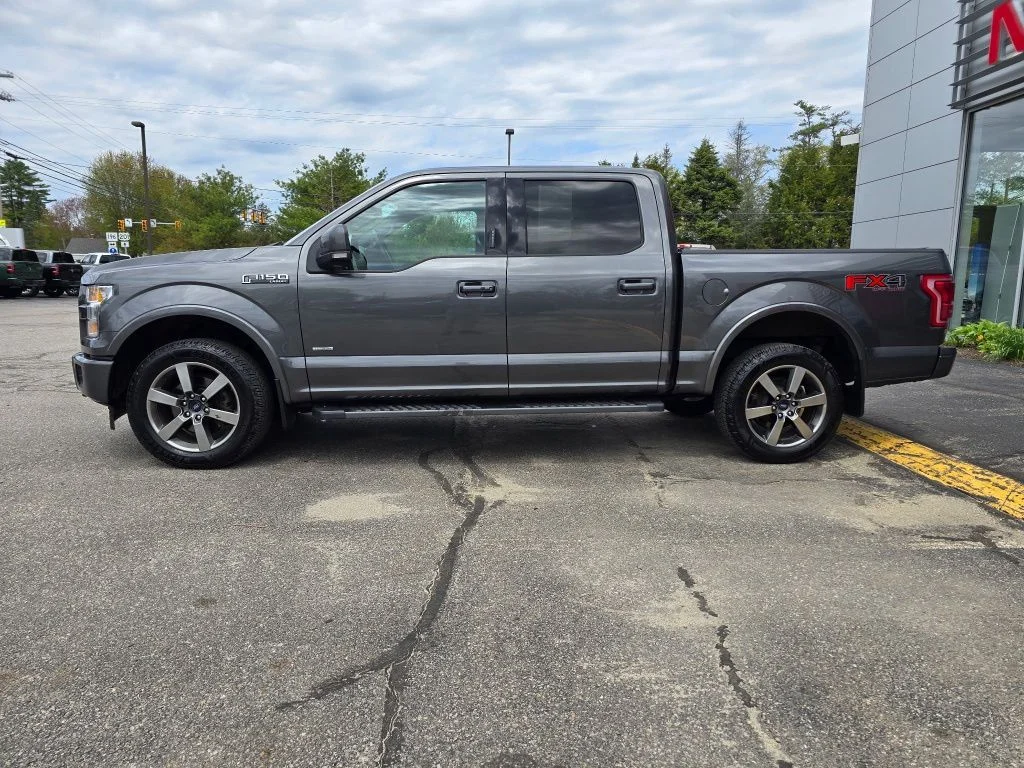 Used 2017 Magnetic Ford  image 6