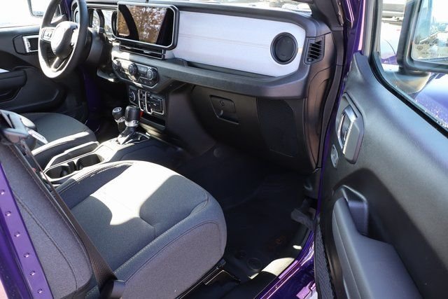 New 2026 Reign Jeep Sport S image 40