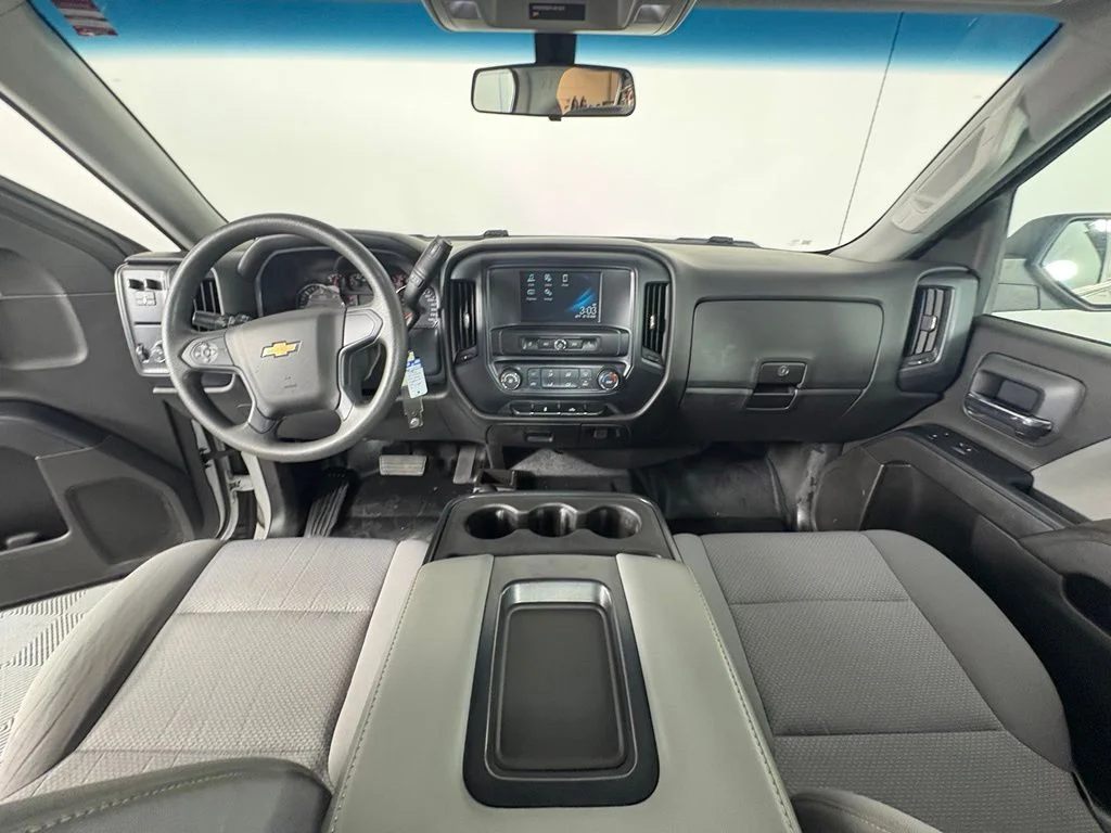 Used 2017 White Chevrolet WT image 4
