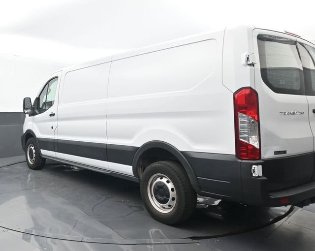 Used 2023 Oxford White Ford Base image 3