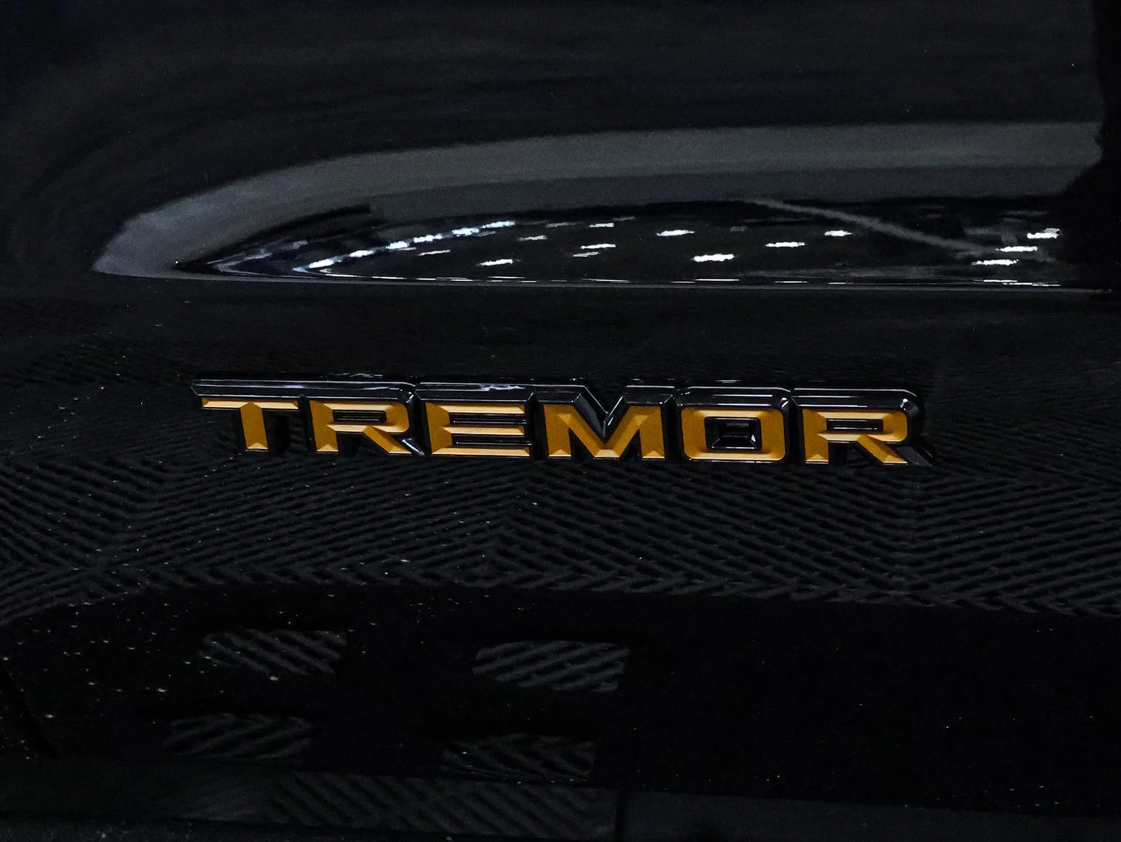 New 2026 Agate Black Metallic Ford Tremor® image 21