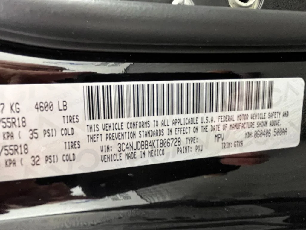 Used 2019 Black Jeep Latitude image 26