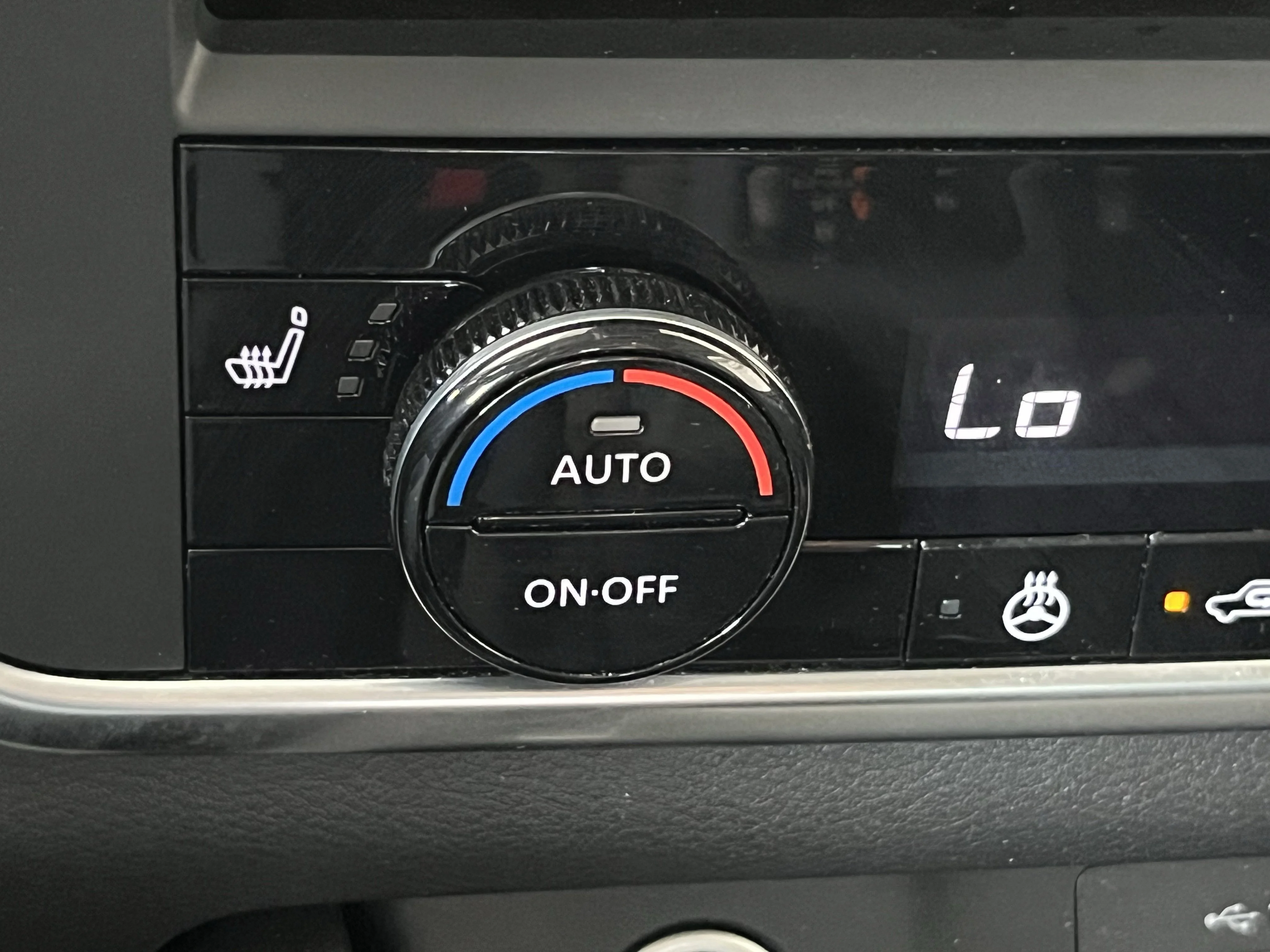 Used 2023 Gun Metallic Nissan SV image 33