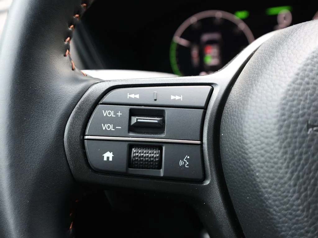 Used 2025 White Honda Sport-L image 33