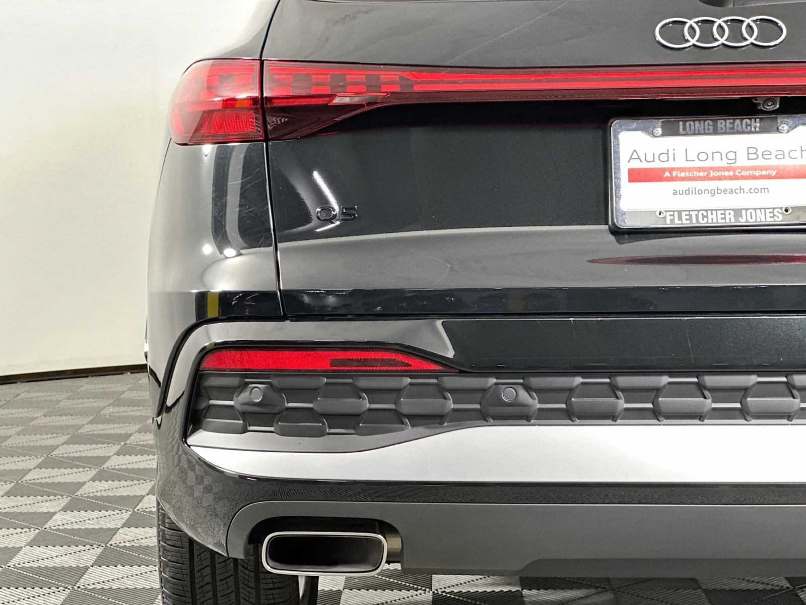 Used 2025 Mythos Black Metallic Audi Premium Plus image 17