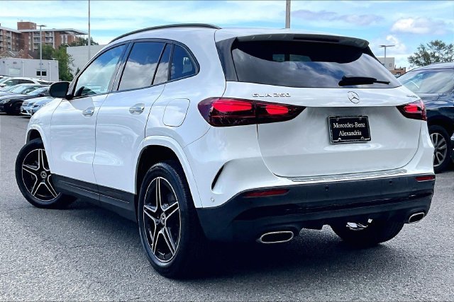 Certified Used 2024 White Mercedes-Benz GLA 250 image 10