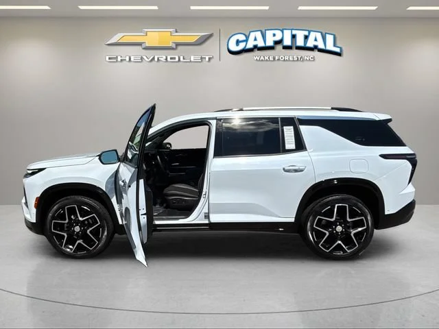 Used 2026 Polar White Tricoat Chevrolet High Country image 9
