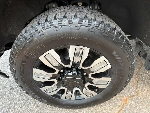 Used 2024 Sterling Gray Metallic Chevrolet High Country image 11