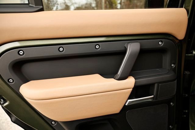 New 2026 Woolstone Green LAND ROVER S image 31