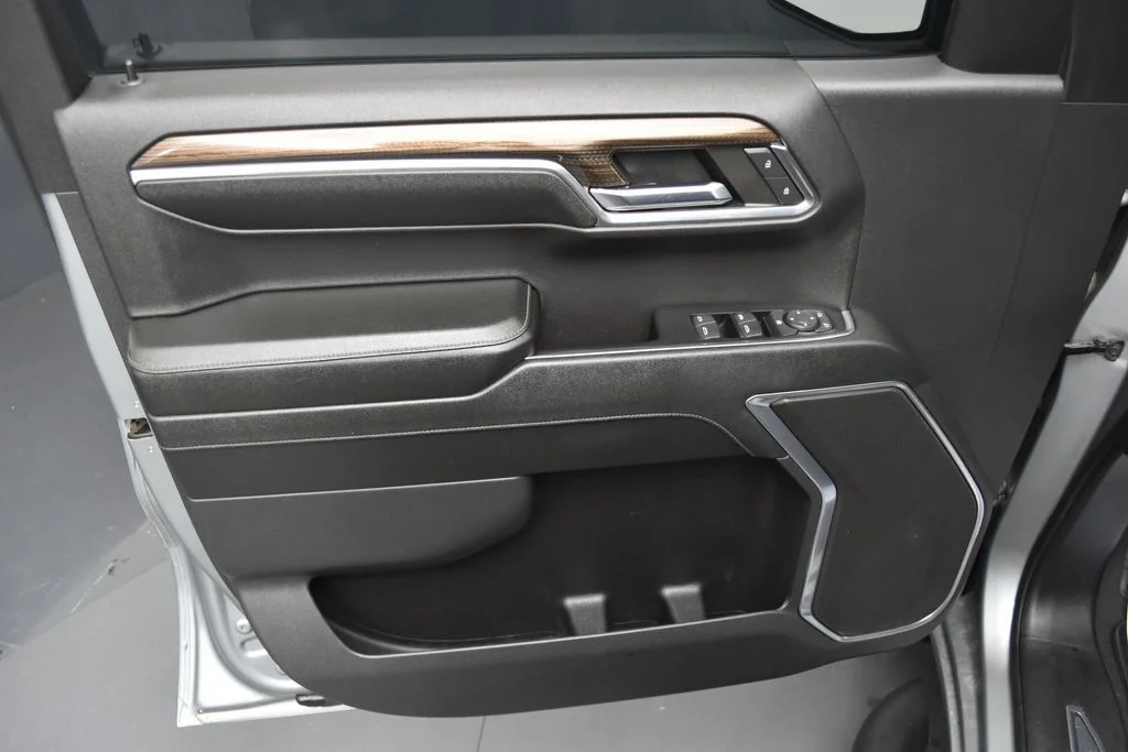 Used 2024 Gray Chevrolet RST image 20