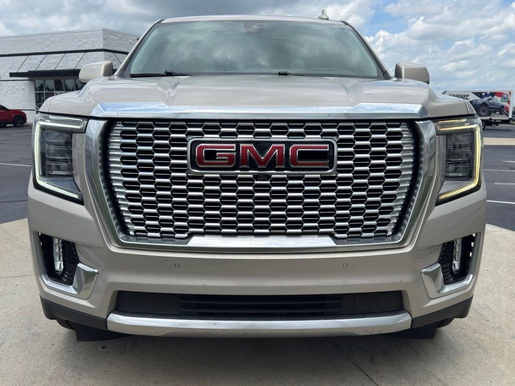 Used 2021 Pearl Beige Metallic GMC Denali image 2