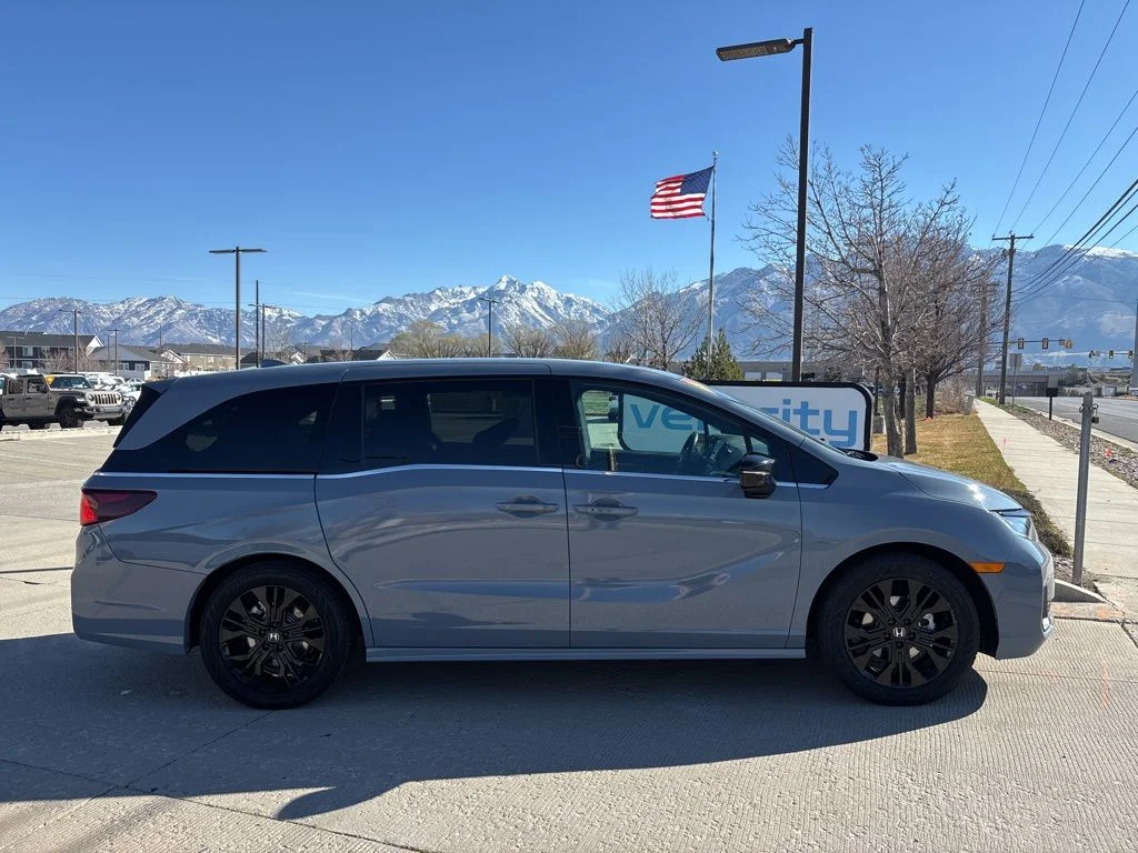 Used 2025 Gray Honda Sport-L image 2