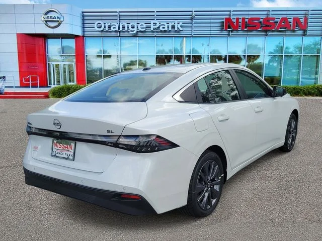New 2026 Aspen White TriCoat Nissan SL image 2