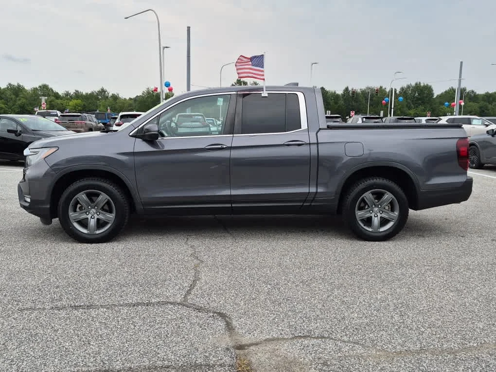 Used 2023 Modern Steel Metallic Honda RTL image 5