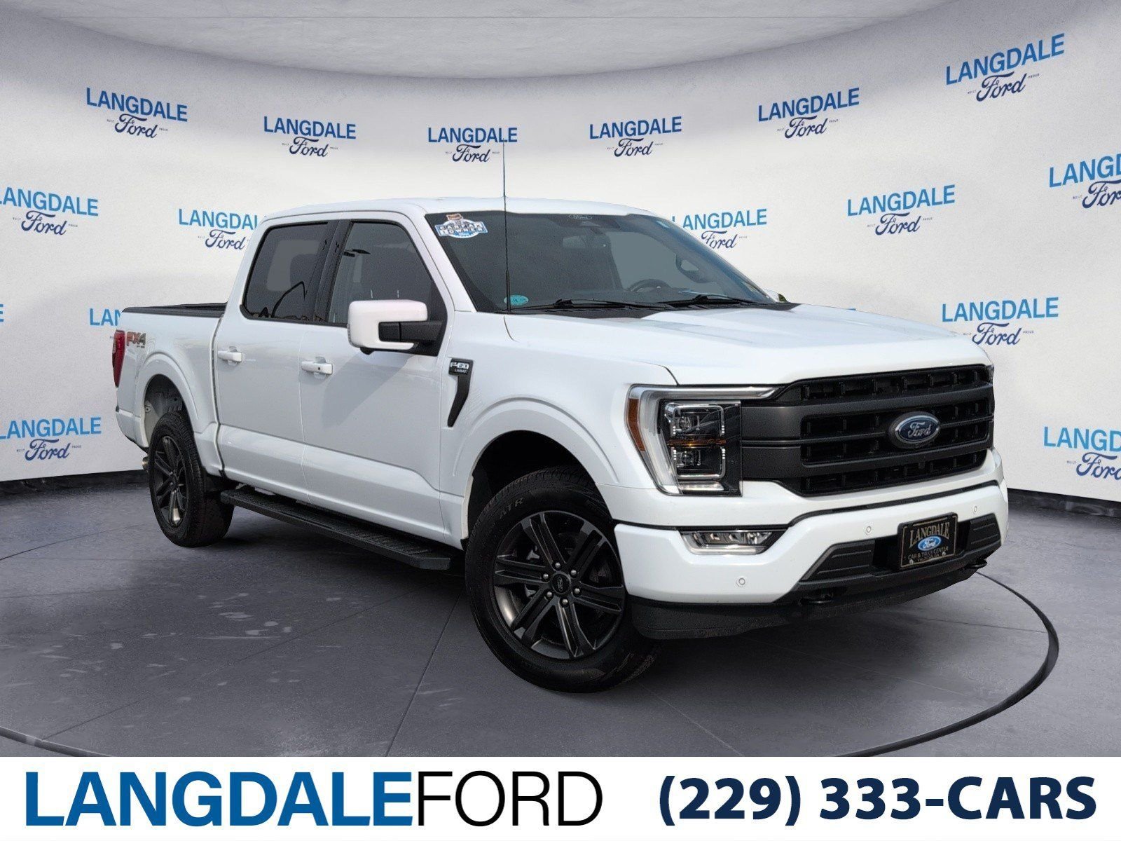 Used 2022 Oxford White Ford Lariat image 1