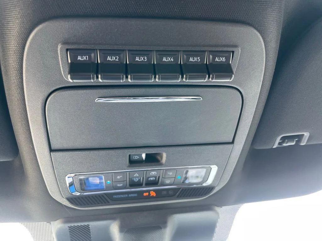 New 2026 Marsh Gray Ford Tremor® image 24