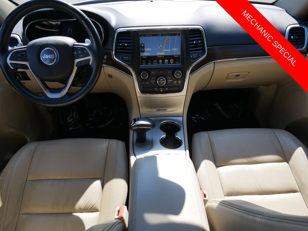 Used 2015 White Jeep Limited image 13