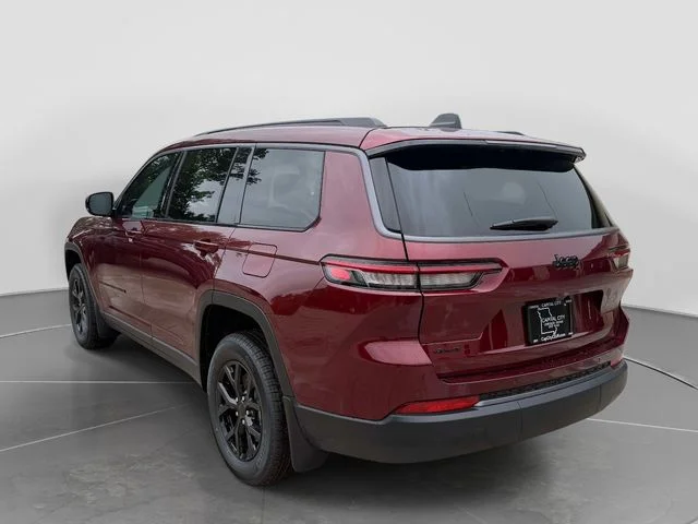 New 2026 Velvet Red Pearl-Coat Exterior Paint Jeep Altitude image 6