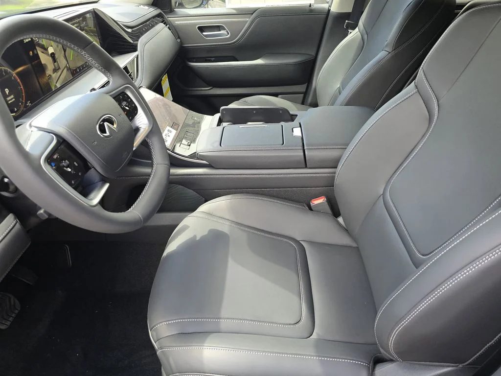 New 2026 RADIANT WHITE INFINITI Luxe 2WD image 16