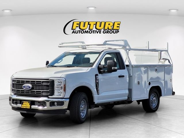 New 2026 Oxford White Ford F-250® XL image 27