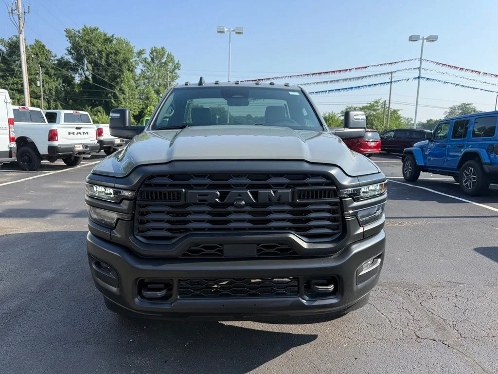 New 2026 Ceramic Gray Clear-Coat Exterior Paint RAM Tradesman image 9