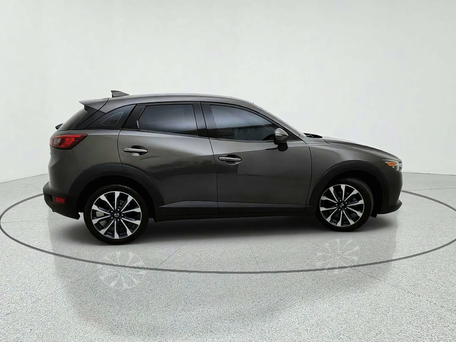 Used 2019 Titanium Flash Mica Mazda Touring image 7