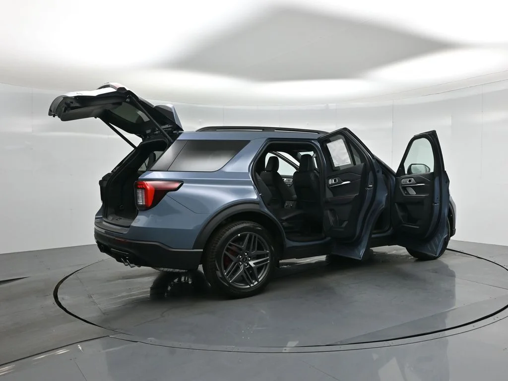 New 2026 Vapor Blue Metallic Ford ST image 5