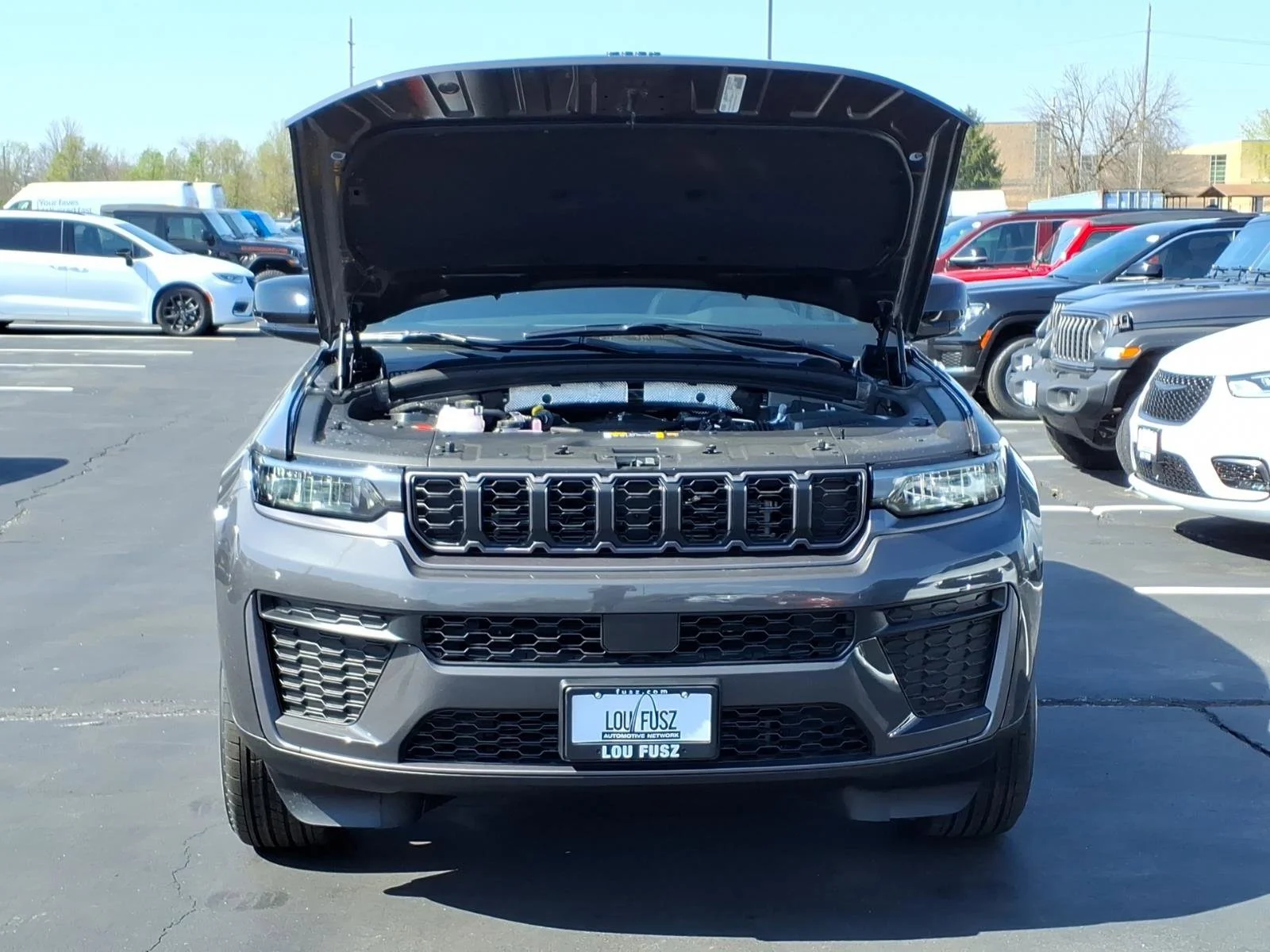 New 2026 Baltic Gray Metallic Clear-Coat Exterior Paint Jeep Altitude image 22