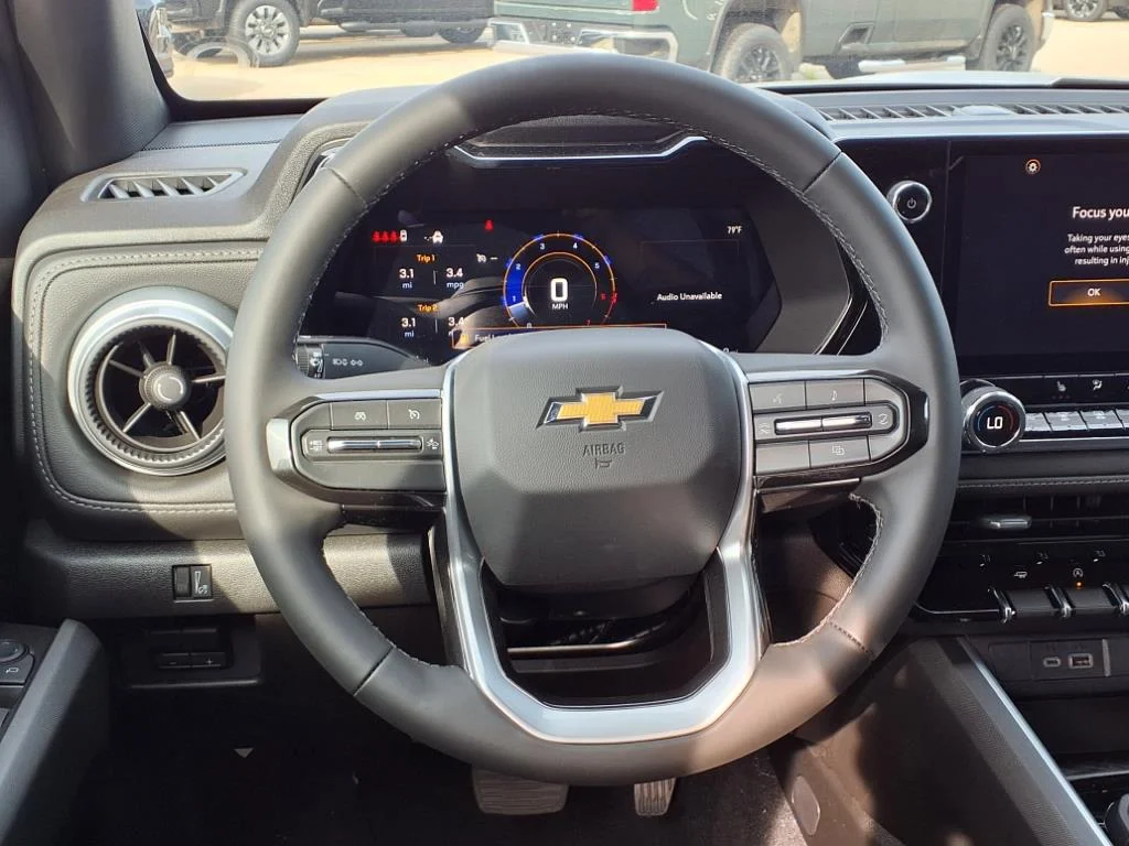 2025 Chevrolet Colorado LT - Photo 13