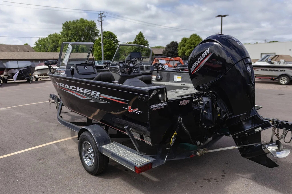 Used 2020  Tracker® Boats  image 2