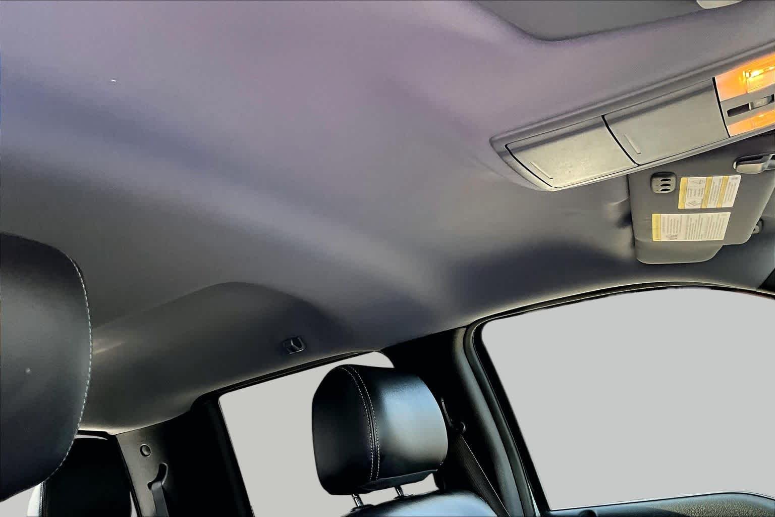 Used 2012 Ingot Silver Metallic Ford Lariat image 13