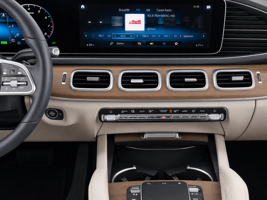 Certified Used 2022  Mercedes-Benz GLS 450 image 9