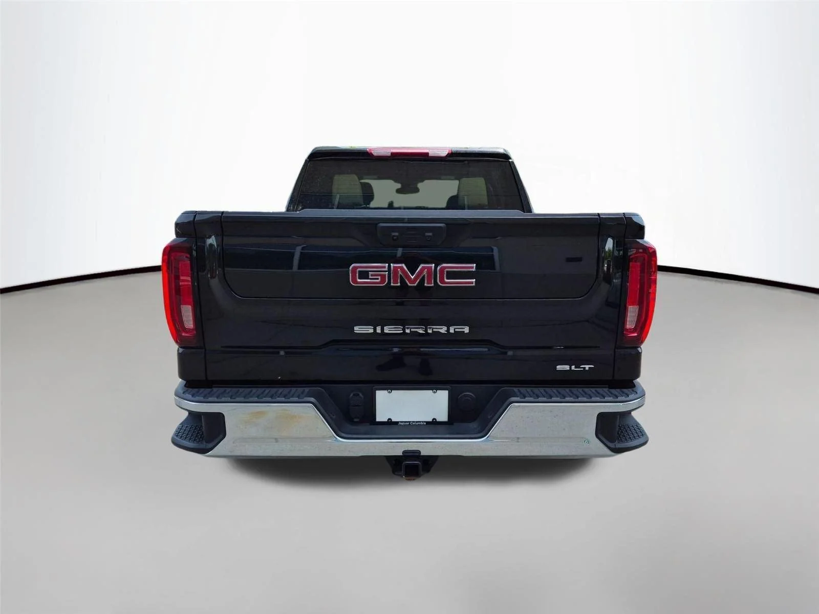 Used 2025 Onyx Black GMC SLT image 6