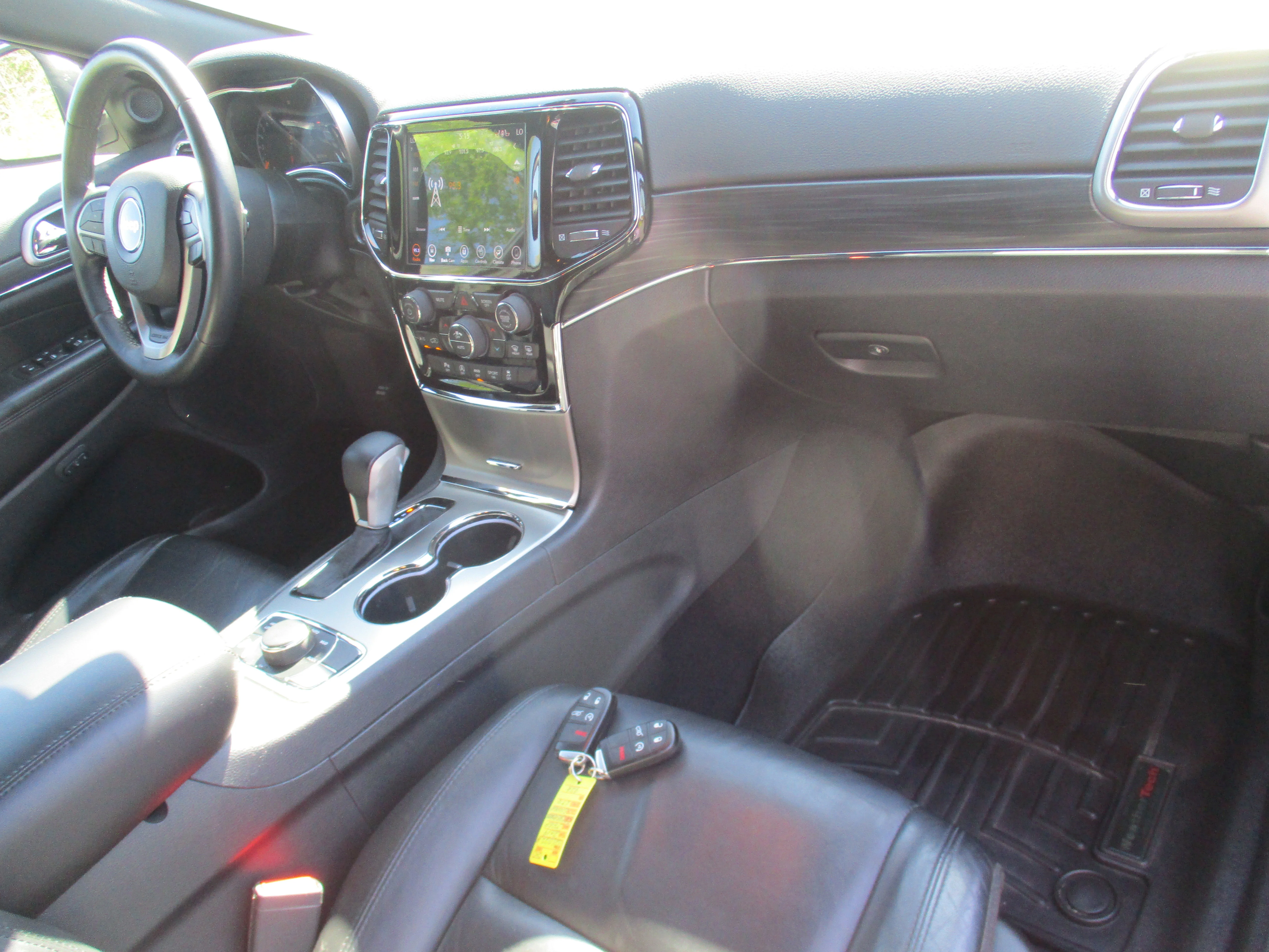 Used 2019 Billet Silver Metallic Clearcoat Jeep Limited image 36