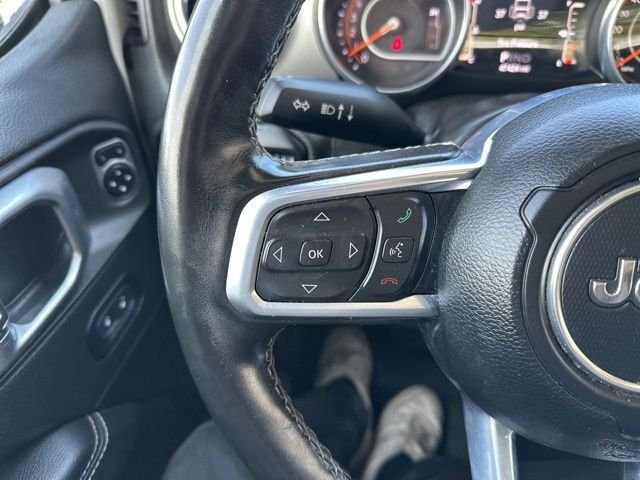 Used 2020 White Jeep Unlimited Sahara image 25