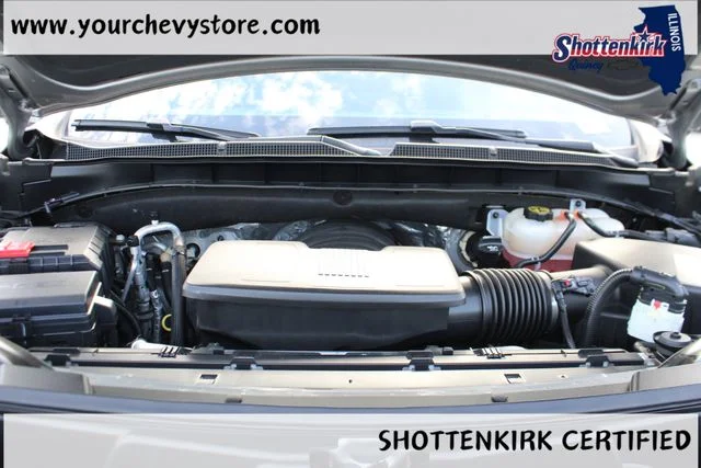 Used 2023 Gray Chevrolet Z71 image 8