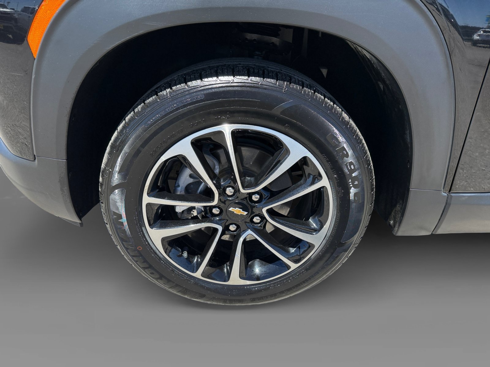 Used 2025 Black Metallic Chevrolet LT image 9