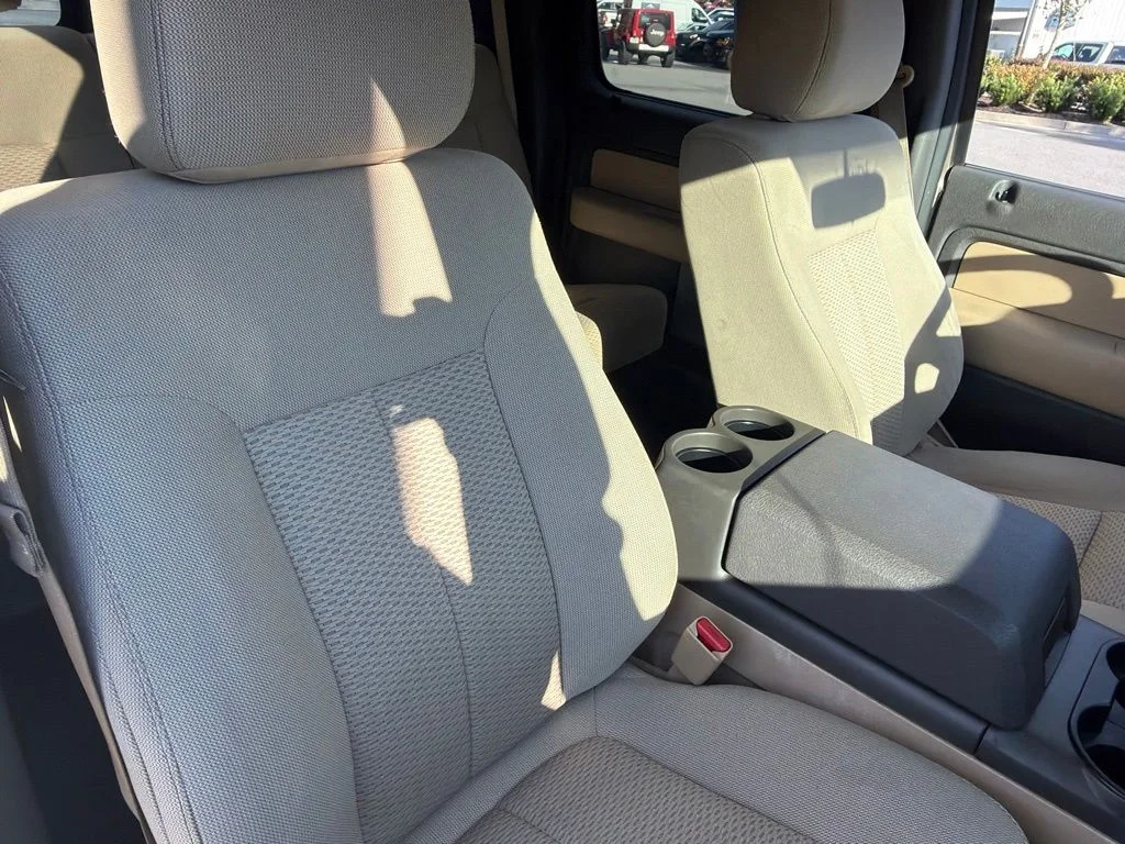Used 2014  Ford XLT image 27