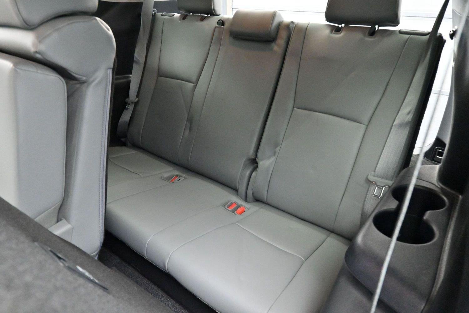 Used 2022 Celestial Silver Metallic Toyota XLE image 32