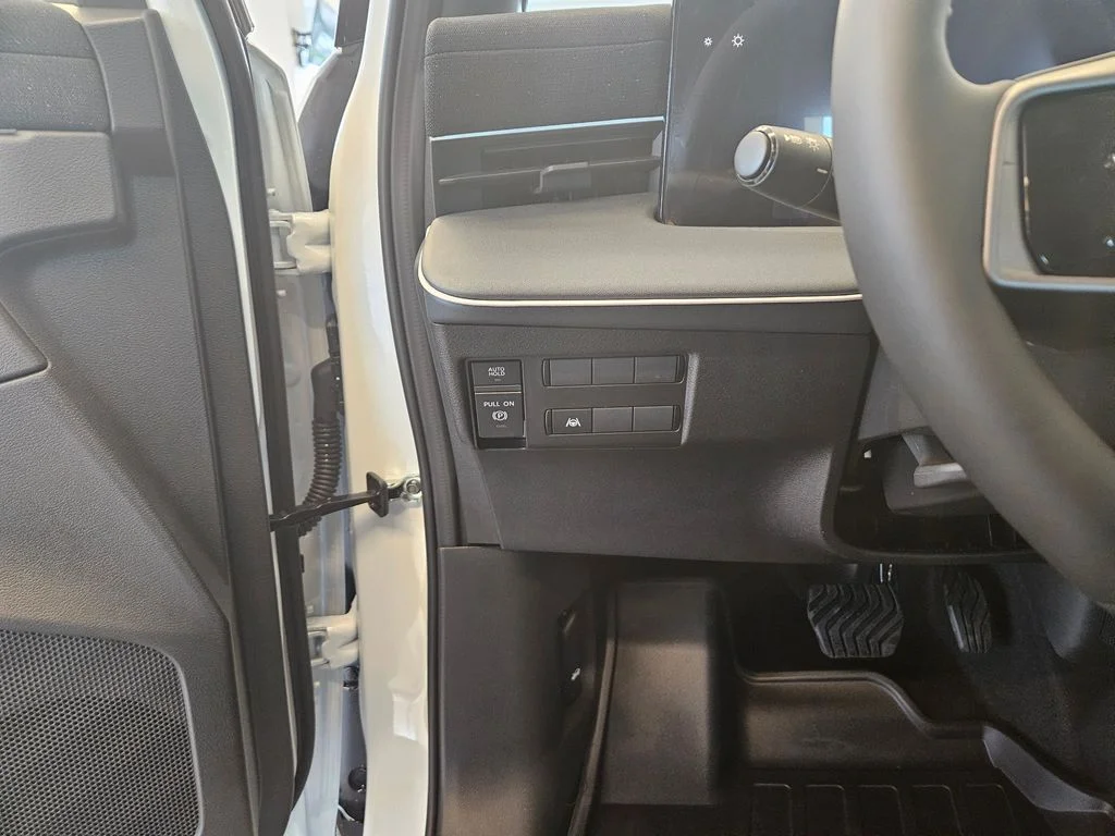 New 2026 Everest White Pearl TriCoat Nissan SV+ image 15