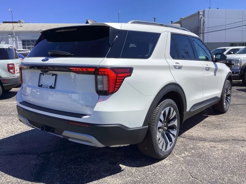New 2026 White Ford Platinum image 9