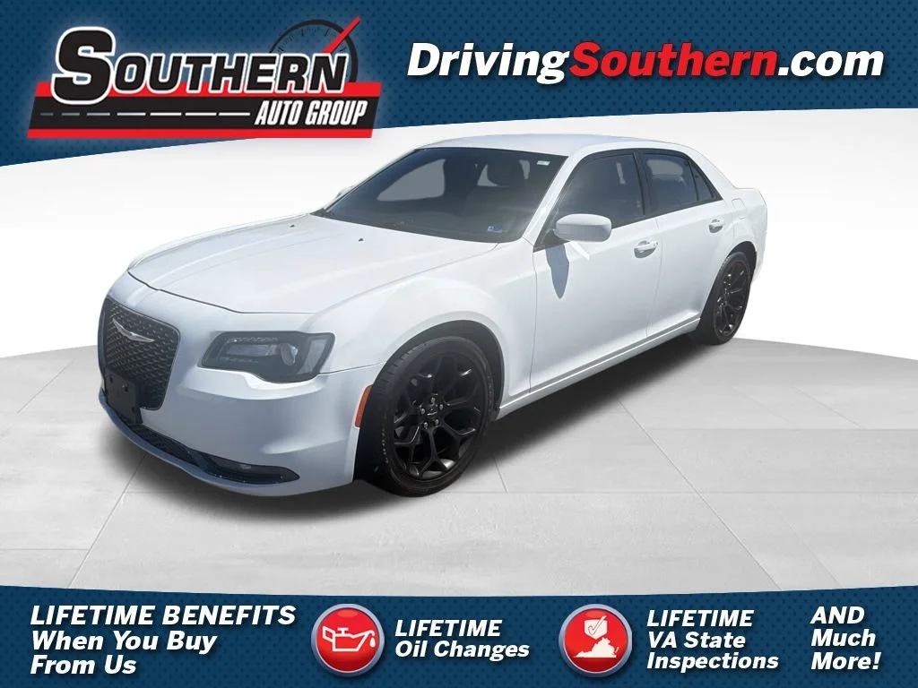 Used 2019 White Chrysler S image 1